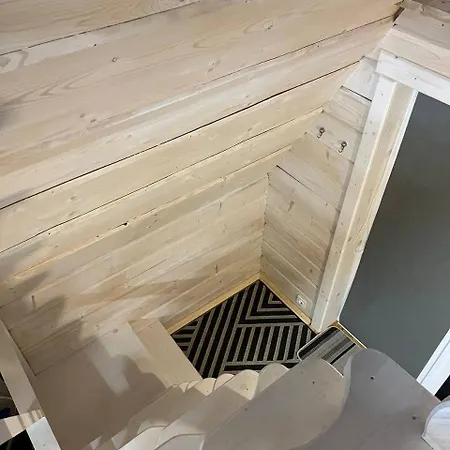 A Frame House Kryvorivnia Верхній Ясенів