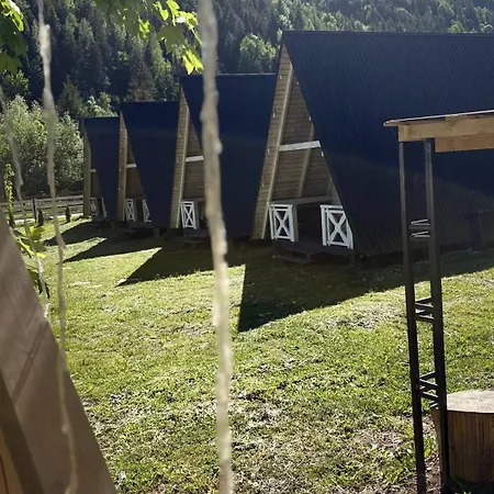 A Frame House Kryvorivnia * Verkhniy Yasenov